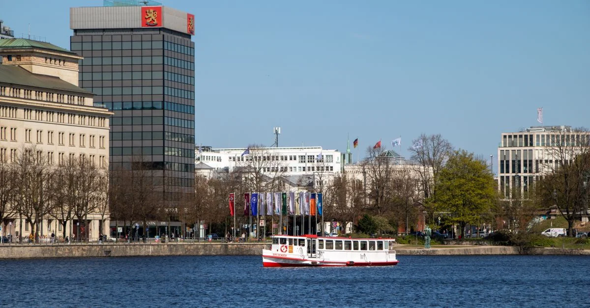 DA City Tours and Sightseeing Guide: Exploring the Region