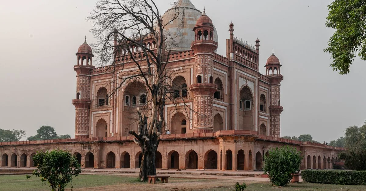 Delhi Sightseeing and City Tours Guide