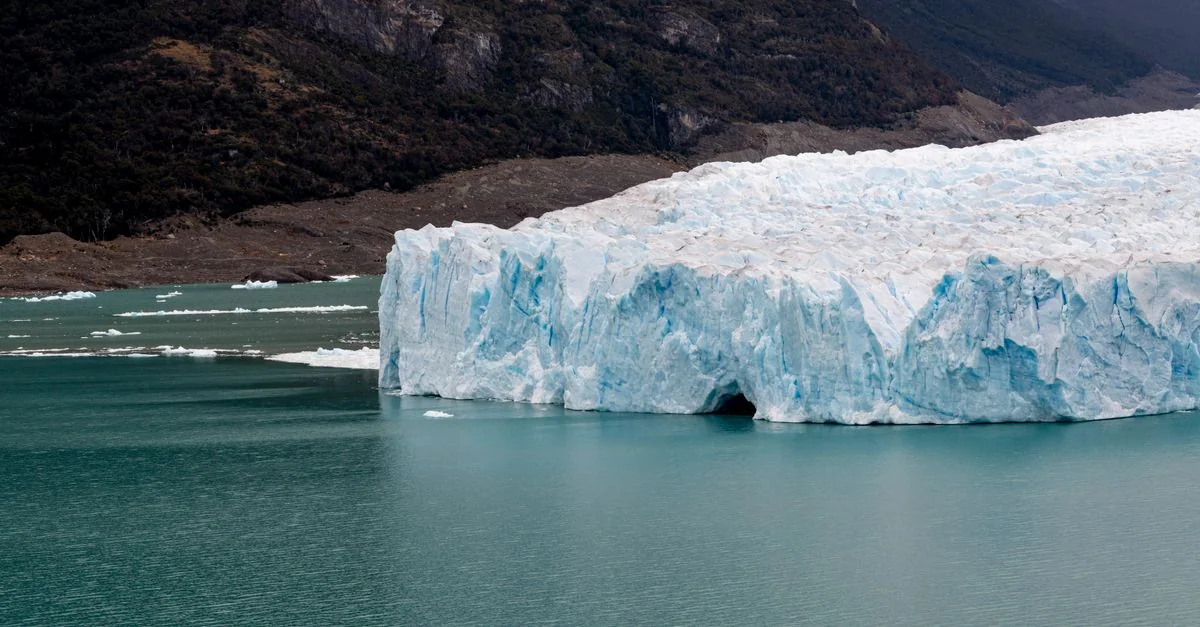 El Calafate Water Sports Guide: Sailing, Glacier Cruises, and the Best Deals