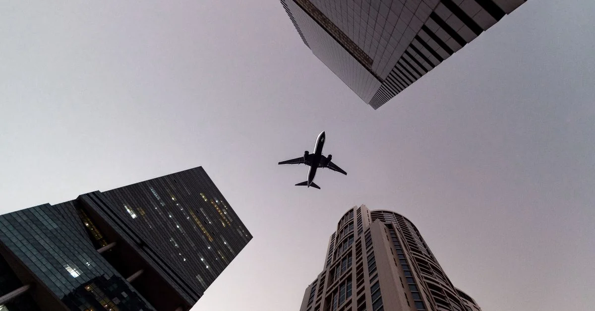 Emirates (EK) Airline Review: Route Network, Pricing, and Performance Analysis