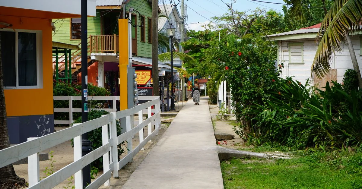 The Ultimate Belize eSIM Guide for Tech-Savvy Travelers