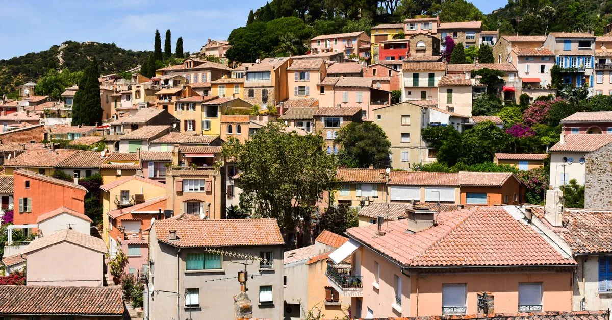 Navigating the French Riviera: Medieval Stone Streets and Cliffside Roads from Eze