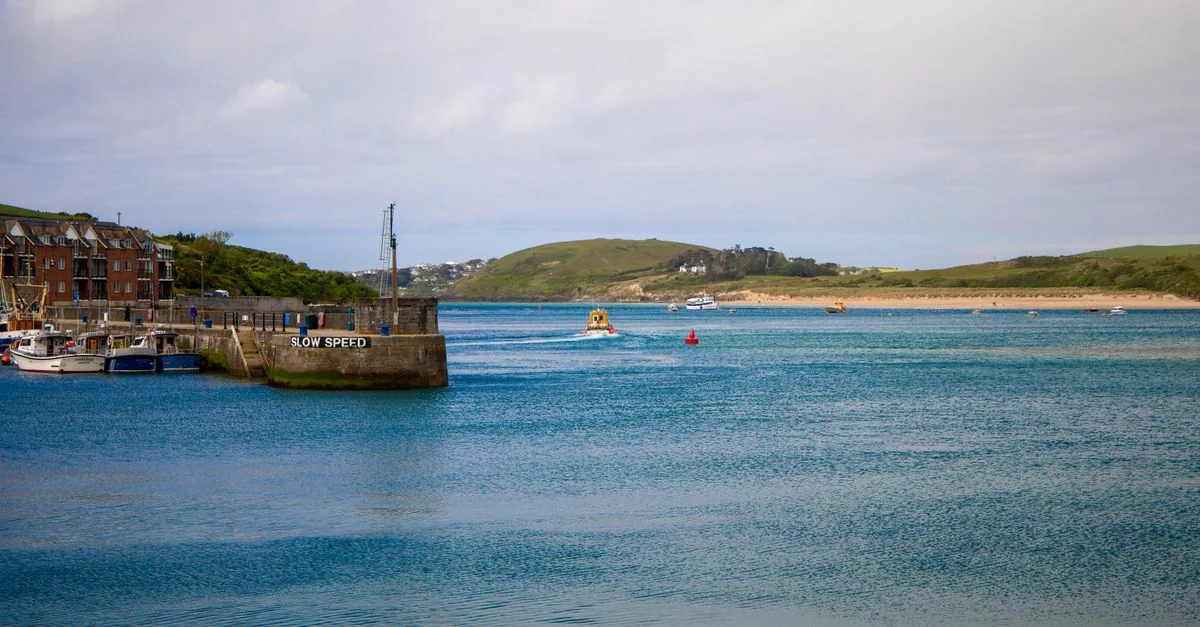 Falmouth Airport and Hotel Transfer Guide: Smooth Transfers from Arrival to Accommodation
