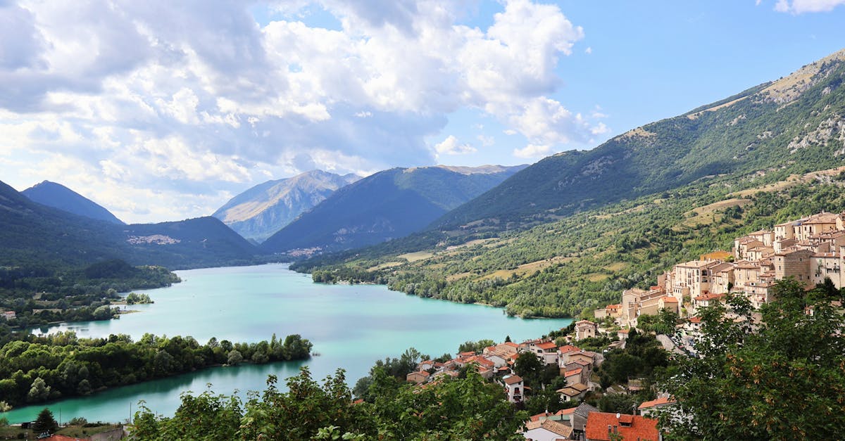 fi-hiking-tours