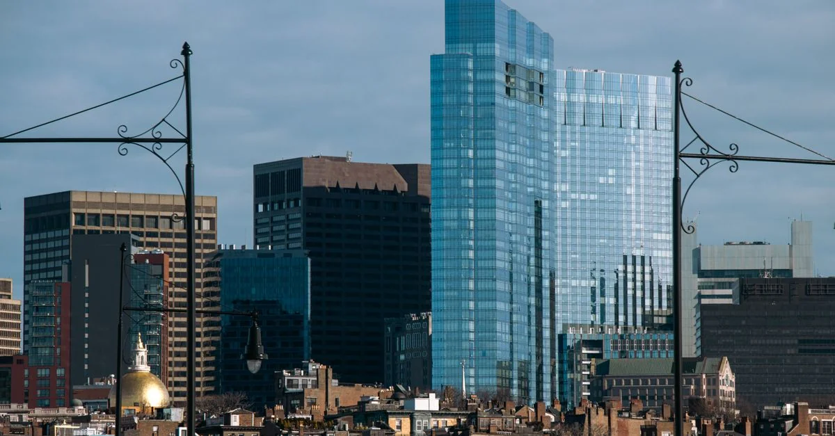 Boston Traveler&rsquo;s Guide to August 2026 Flight Deals