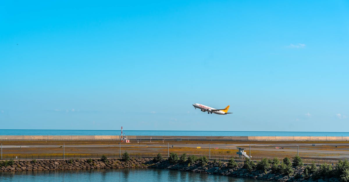 frontier-airlines-airline-review