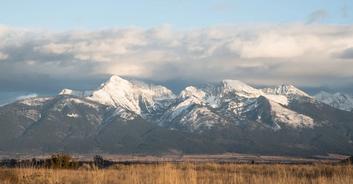 Yellowstone&rsquo;s Grandeur: Day Trips from Gallatin County