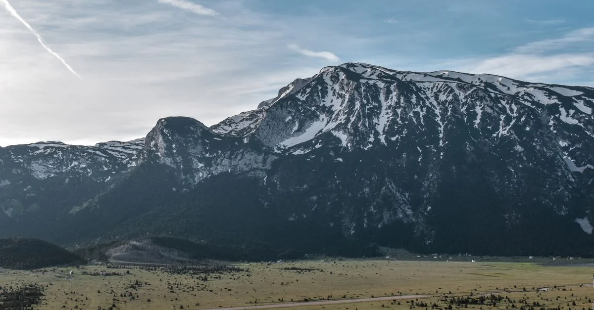 Yellowstone&rsquo;s Grandeur: Day Trips from Gallatin County