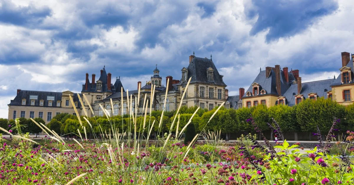 Giverny: A Journey Through Monet&rsquo;s Masterpieces and Lush Gardens