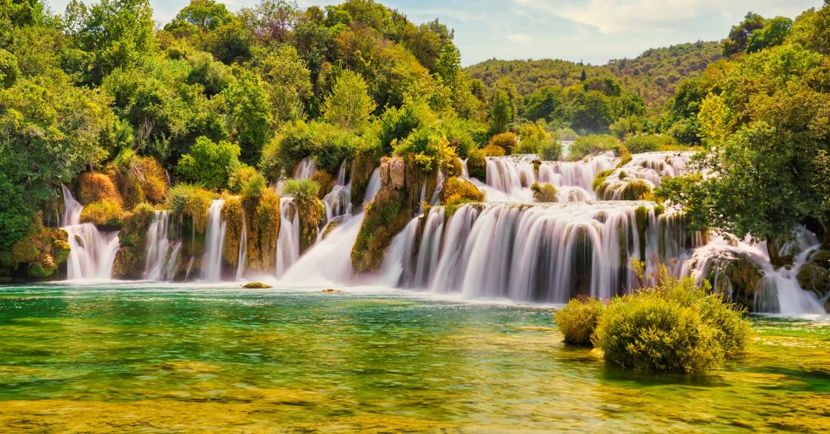 Grad Pula Adventure Guide: Off-Road Buggy Safari and Island Tours