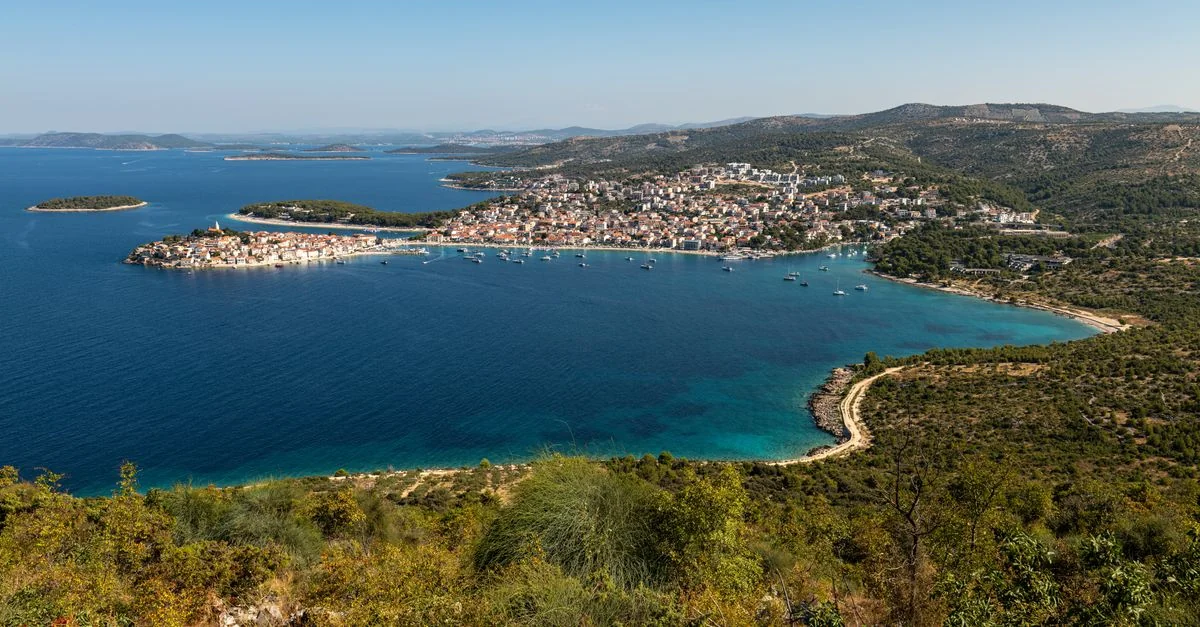 Grad Pula Adventure Guide: Off-Road Buggy Safari and Island Tours