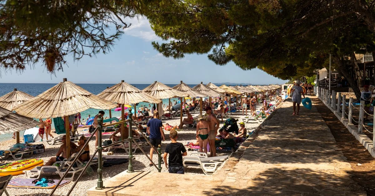 Walking the Stones: A Cultural Guide to Grad Pula