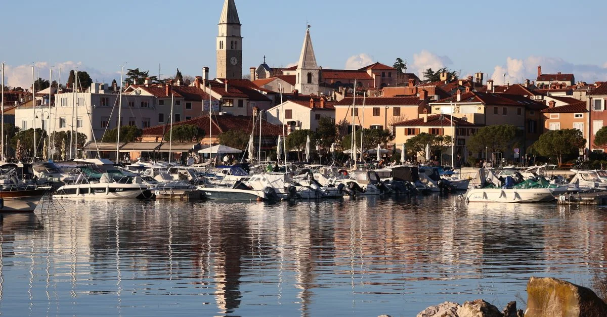 Grad Zadar: A Journey Through Time and Art