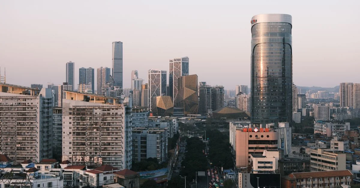 The Ultimate Food Traveler Guide to Guangxi: Smells, Sizzles, and Local Bites