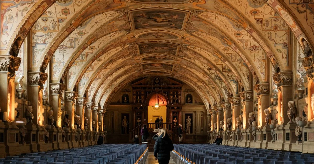 Navigating Between Halle and Leipzig: A European Travel Writer’s Transit Route Guide