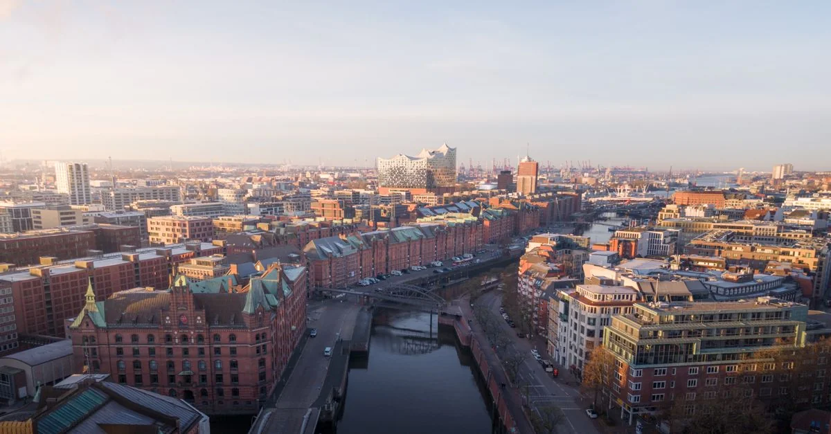 Moving Between Hamburg and Copenhagen: A Practical Travel Guide