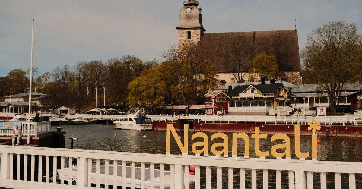 Escaping Helsingin seutukunta: Medieval Towns and Island Fortresses for Day Travelers