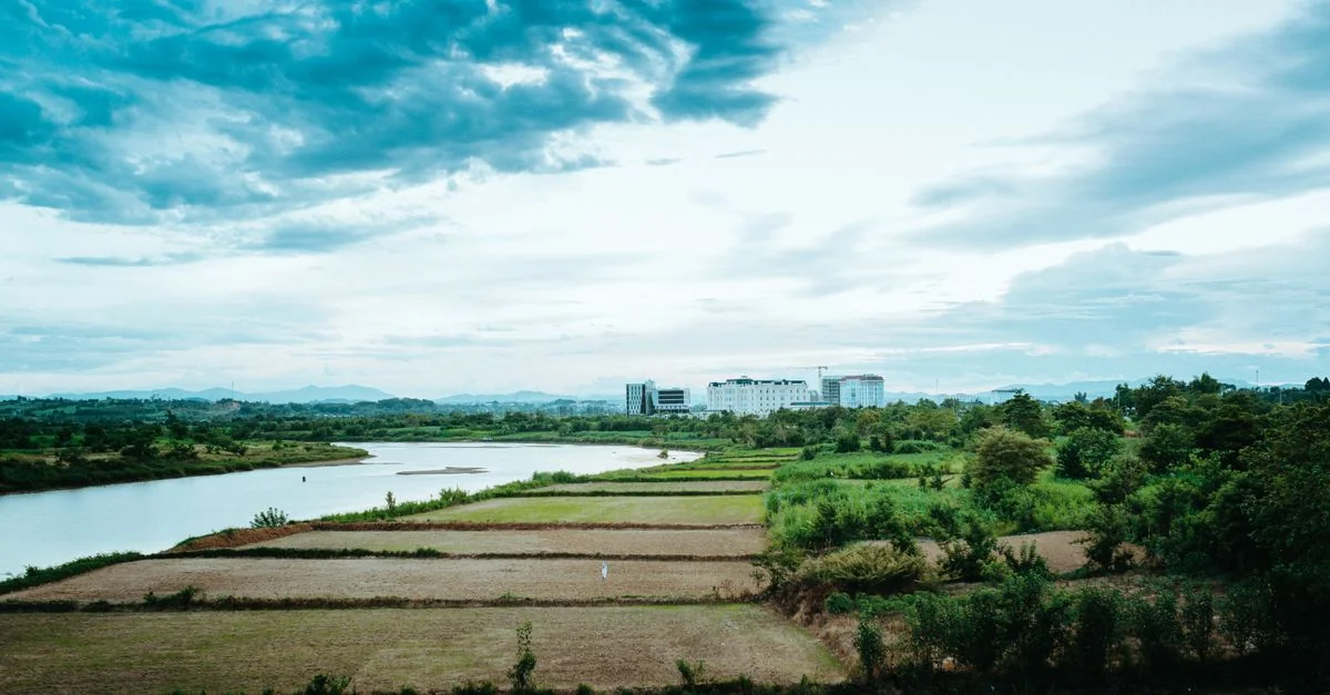 Navigating Central Vietnam: The Best Day Trips From Hoi An Architecture to Mountain Peaks