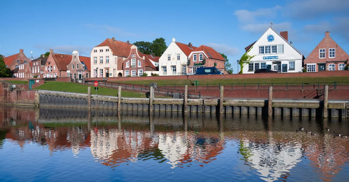 Navigating the Journey from Holbaek to Copenhagen