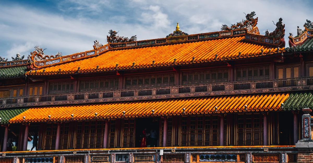 A Food Lover&rsquo;s Guide to Eating Through Huế