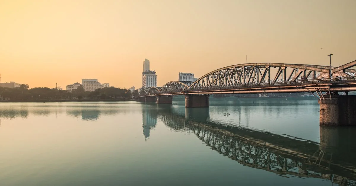 Hue Day Trip Guide: Imperial Citadels and Karst Landscapes