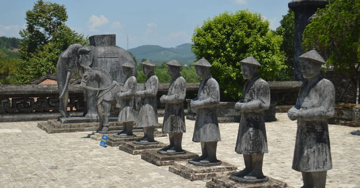 Hue Day Trip Guide: Imperial Citadels and Karst Landscapes