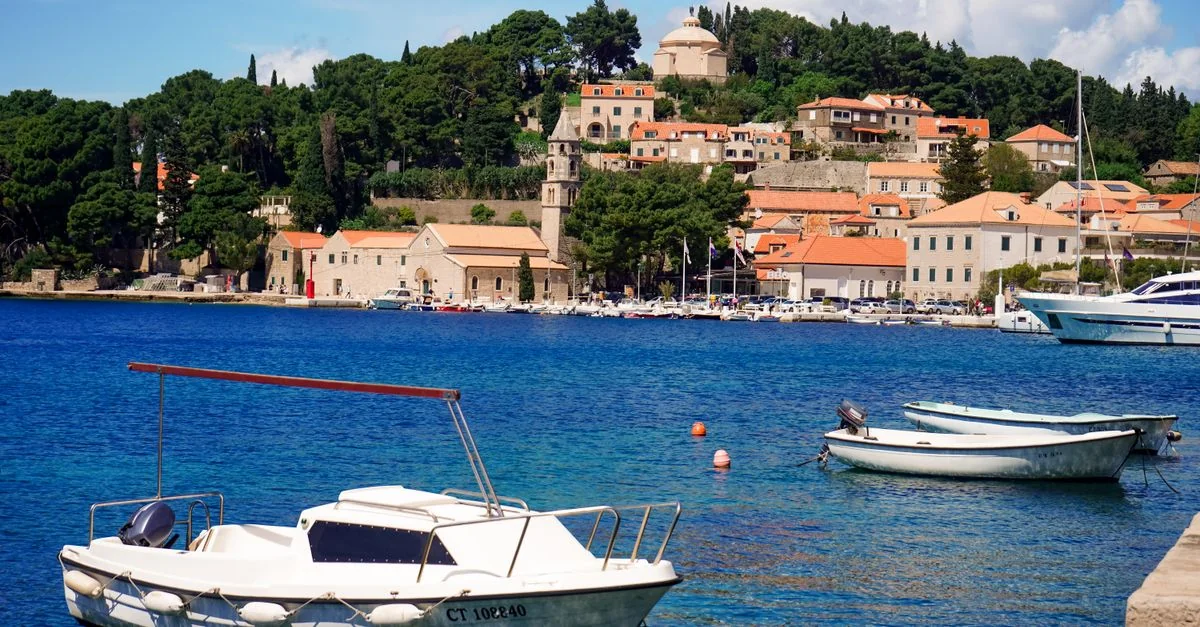 Exploring the Journey from Hvar to Split: A Comprehensive Guide