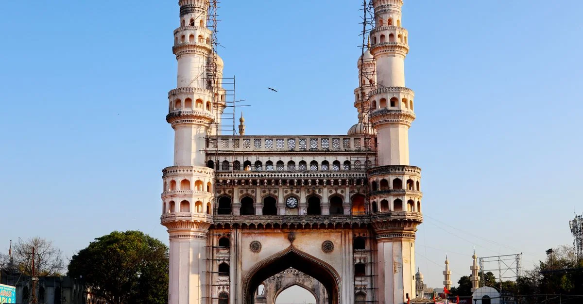 Exploring Hyderabad: The Ultimate City Tours and Sightseeing Guide