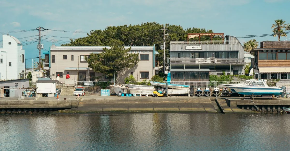 Kanagawa Walking Tours Guide: On Foot Through History and Zen