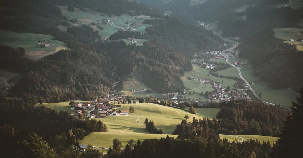 Journey from Kitzbühel to Innsbruck: A Transport Planner