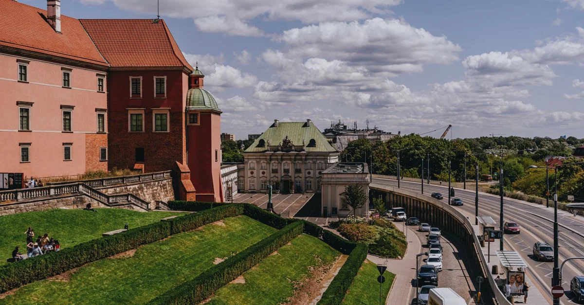 Navigating the Journey from Kraków to Warsaw: A Comprehensive Transit Guide