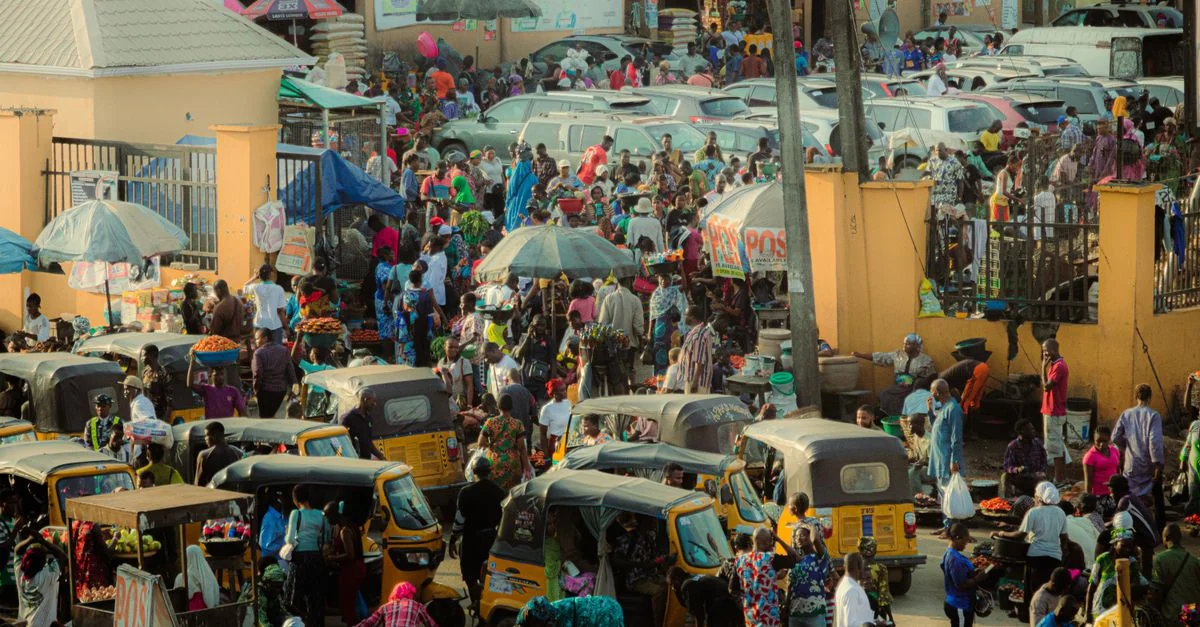 Lagos Dining Guide: Michelin‑Rated Plates and Practical Tips