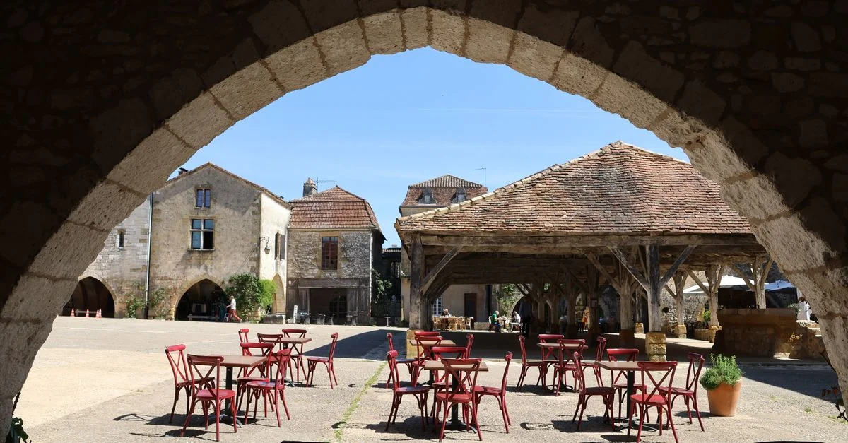 Exploring the Scenic Route from Lalinde to Bordeaux: A Journey Through France&rsquo;s Heartland