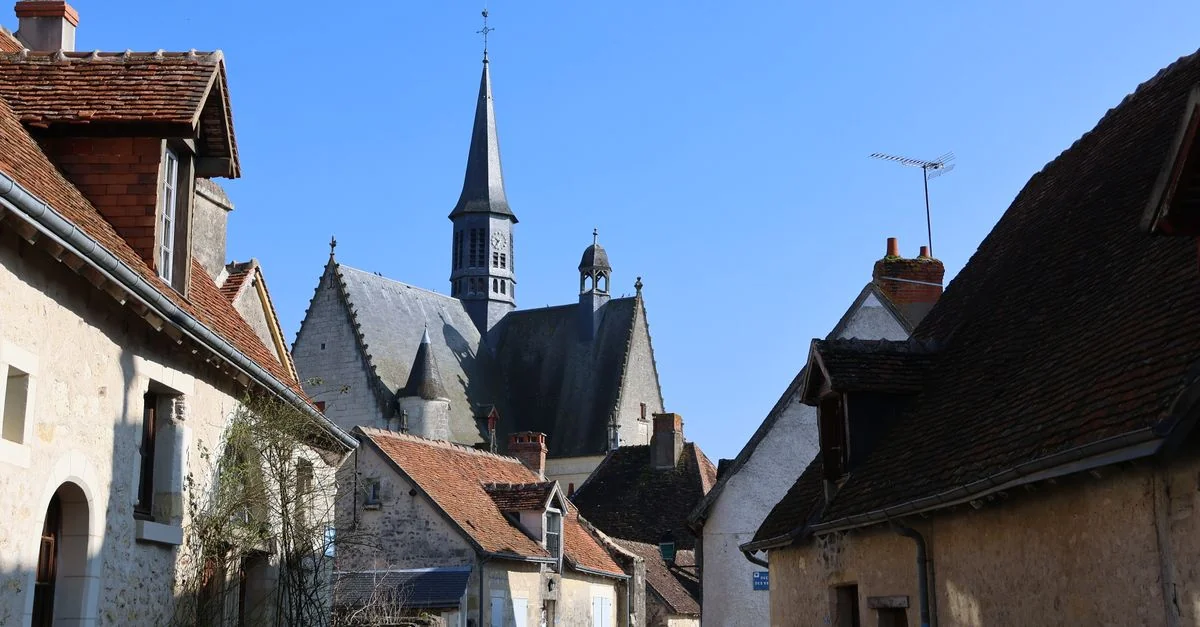 Exploring the Scenic Route from Lalinde to Bordeaux: A Journey Through France&rsquo;s Heartland