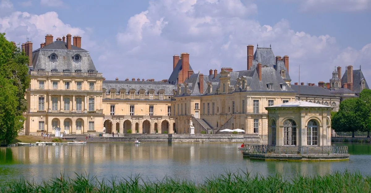 Traveling from Latour-de-Carol to Paris: A Transit Analysis