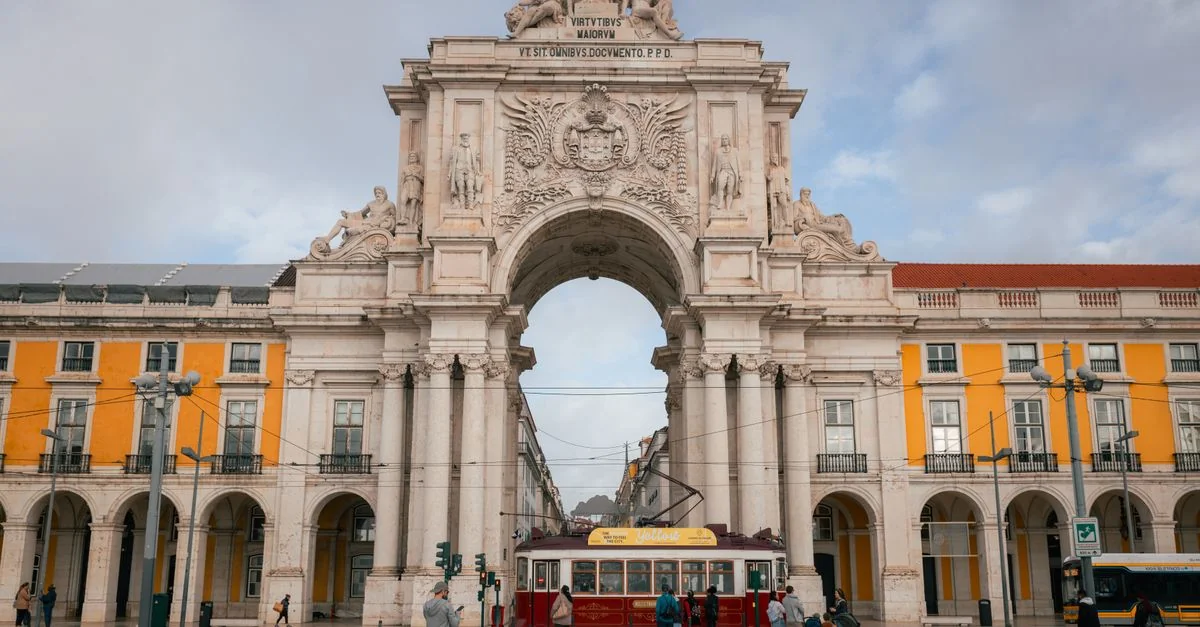 Traveling from Lisbon to Barcelona: A Practical Transport Guide