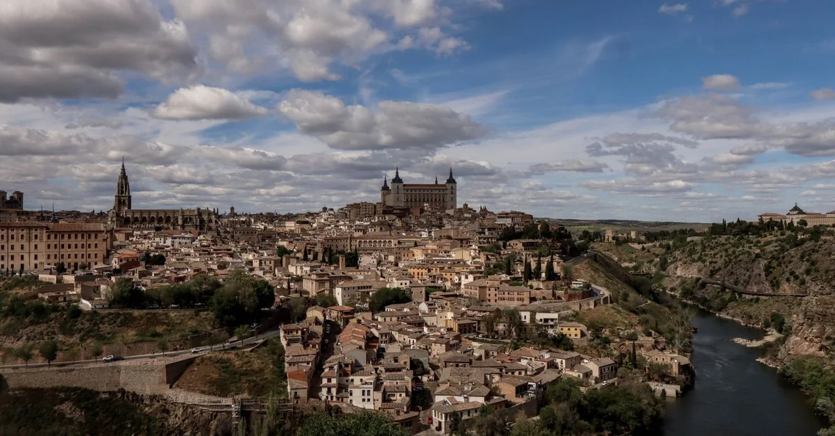 Traveling from Los Alcazares to Madrid: A Complete Transit Route Guide