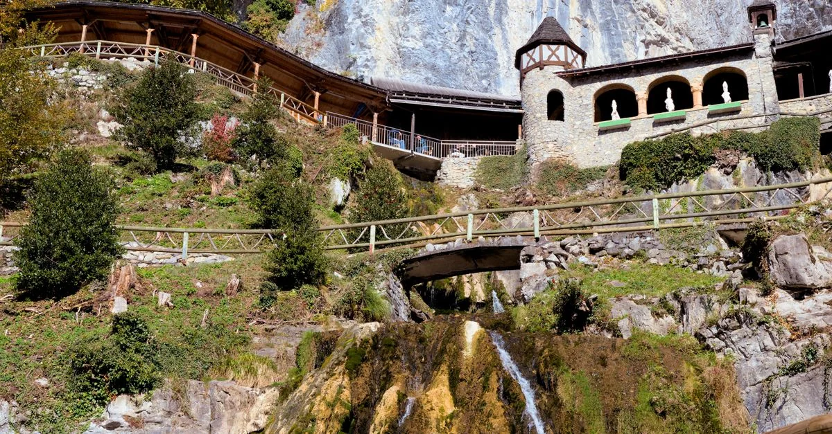 Exploring the Journey from Lourdes/Tarbes to Paris: A Comprehensive Travel Guide