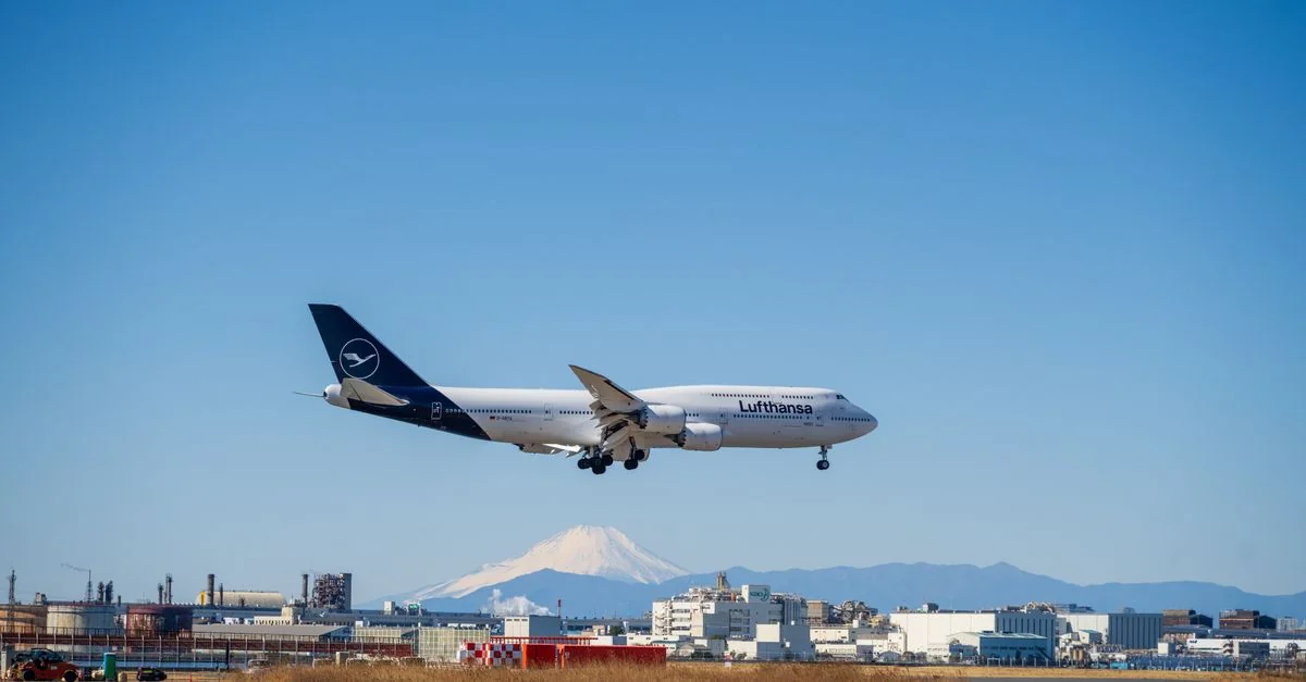 Lufthansa Airline Review: Network, Pricing, and Route Analysis