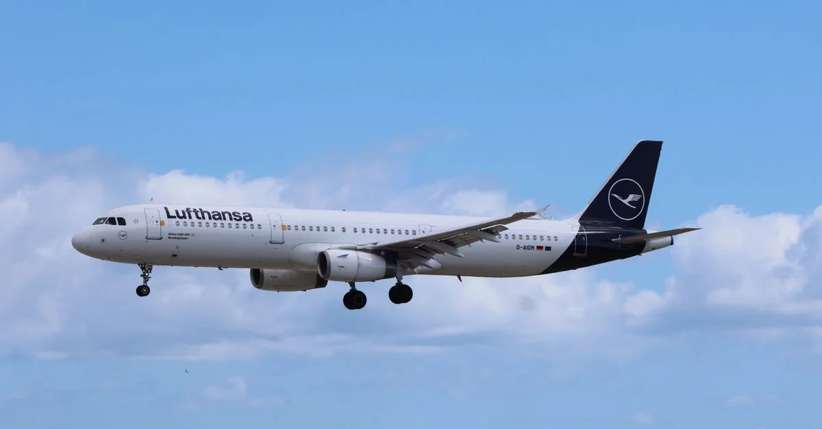 Lufthansa Airline Review: Network, Pricing, and Route Analysis