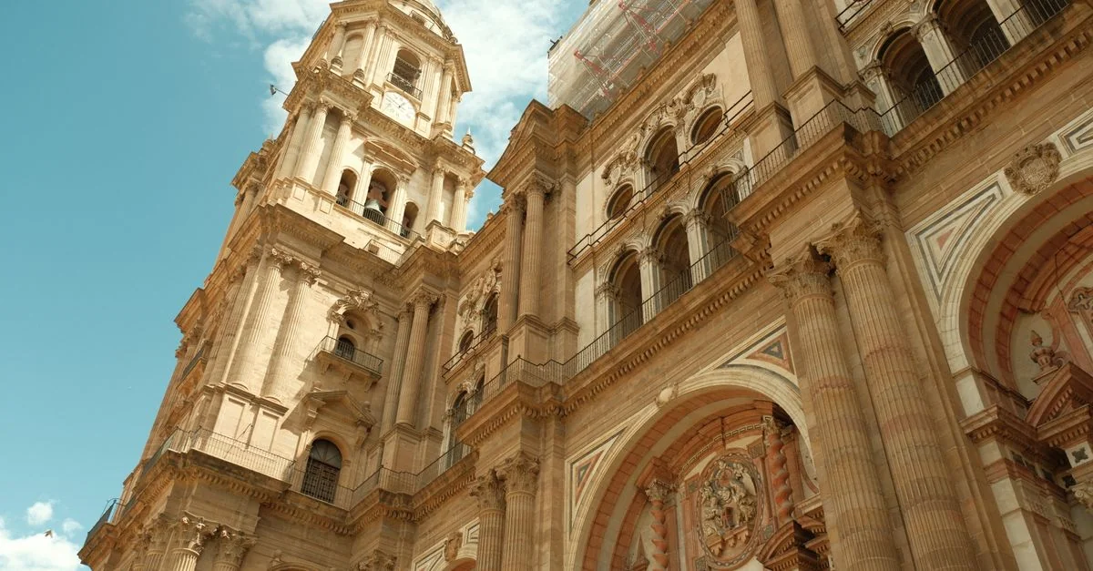 Málaga to Valencia Travel Route Guide
