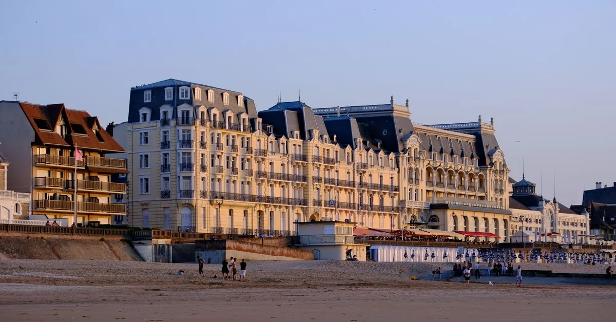 Eating Well in Biarritz: A Michelin Dining Strategy for the Basque Coast