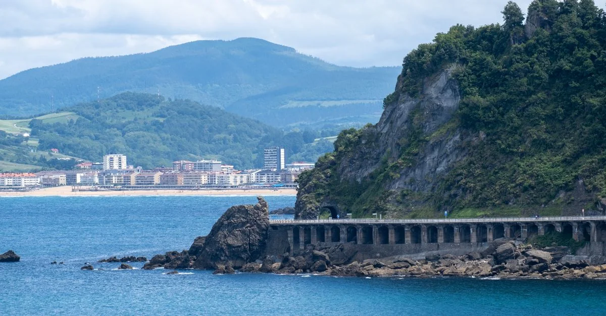 Tasting Donostia / San Sebastián: A Michelin Dining Guide