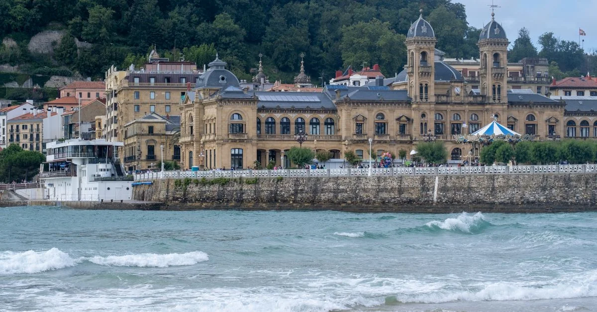 Tasting Donostia / San Sebastián: A Michelin Dining Guide