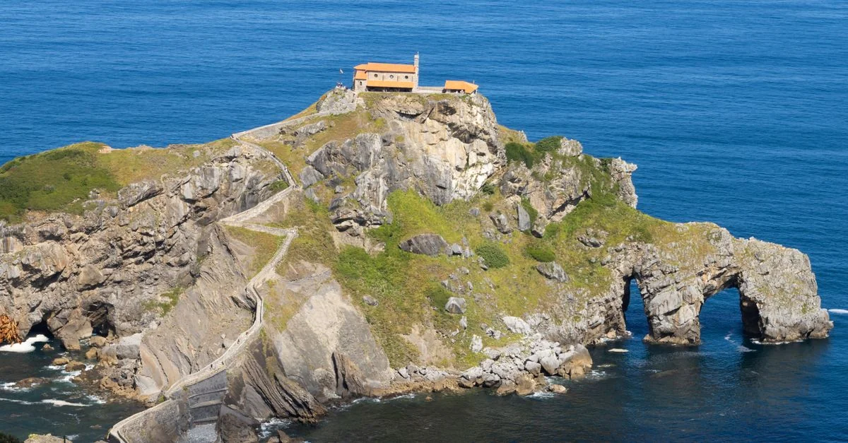 Tasting Donostia / San Sebastián: A Michelin Dining Guide