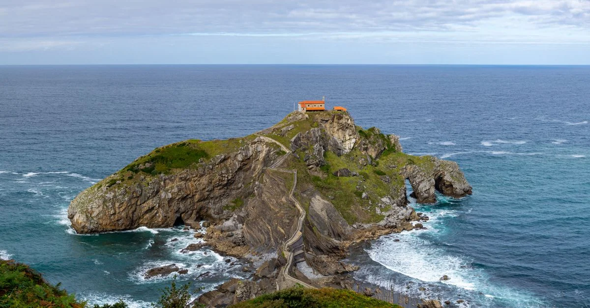 Tasting Donostia / San Sebastián: A Michelin Dining Guide