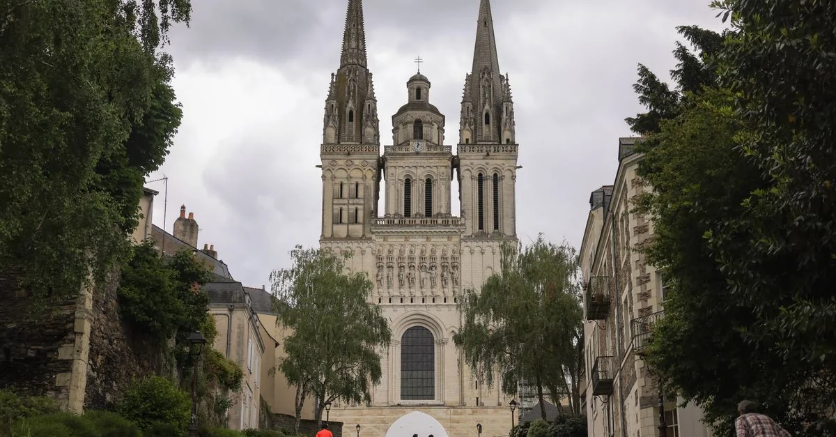 Discovering the Michelin Guide Dining Scene in Angers
