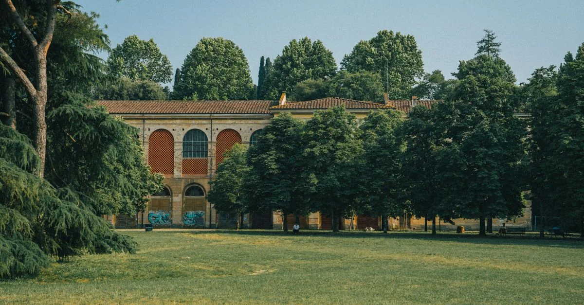 Lucca Michelin Guide: A Taste of Tuscan Elegance