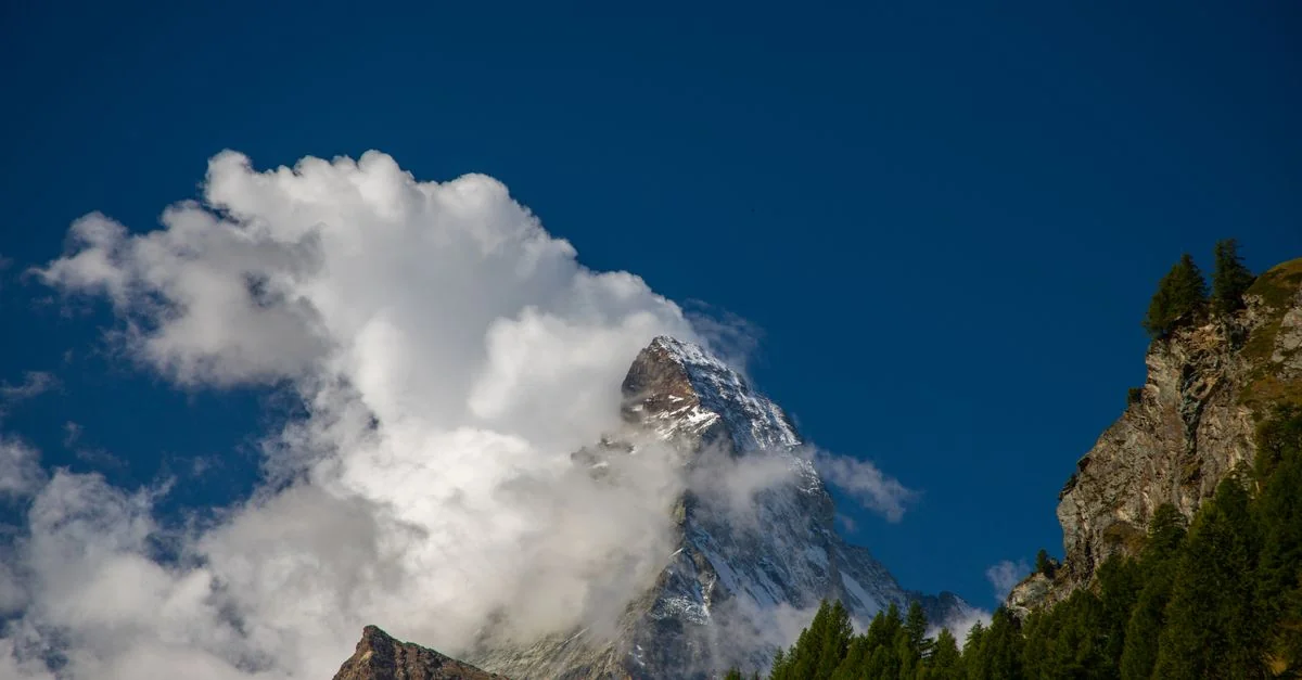 Zermatt&rsquo;s Michelin Stars: A Food Lover&rsquo;s Guide to the Matterhorn&rsquo;s Culinary Scene