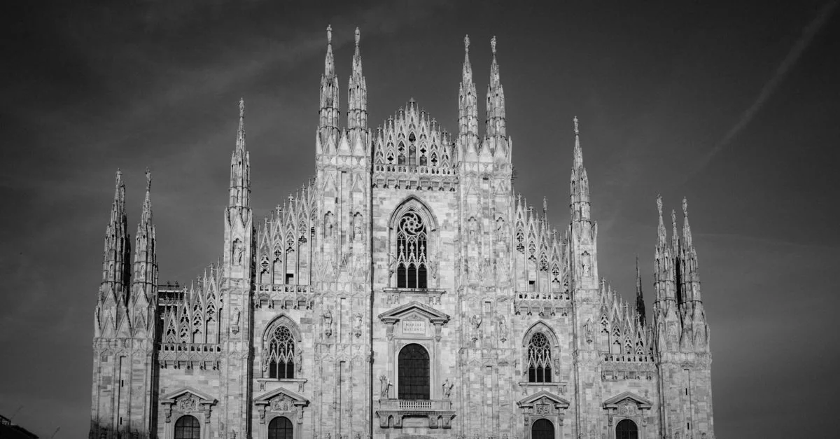 Milan Day Trips: Castles, Coasts & Mountain Roads